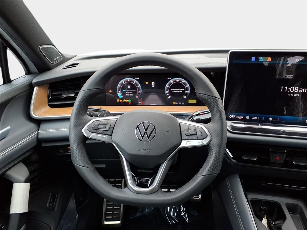 New 2026 Volkswagen Tiguan SEL R-Line image 13