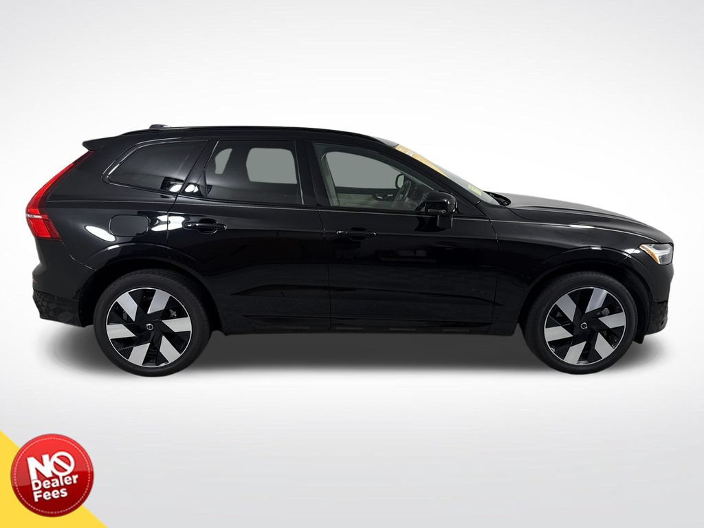 Used 2025 Volvo XC60 T8 Plus w/ Protection Package Premier AWD/4WD image 2