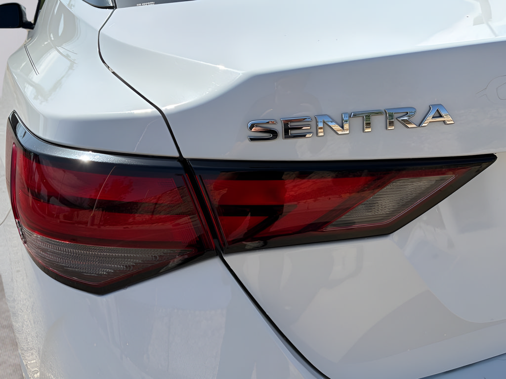 Used 2021 Nissan Sentra SV FWD image 10