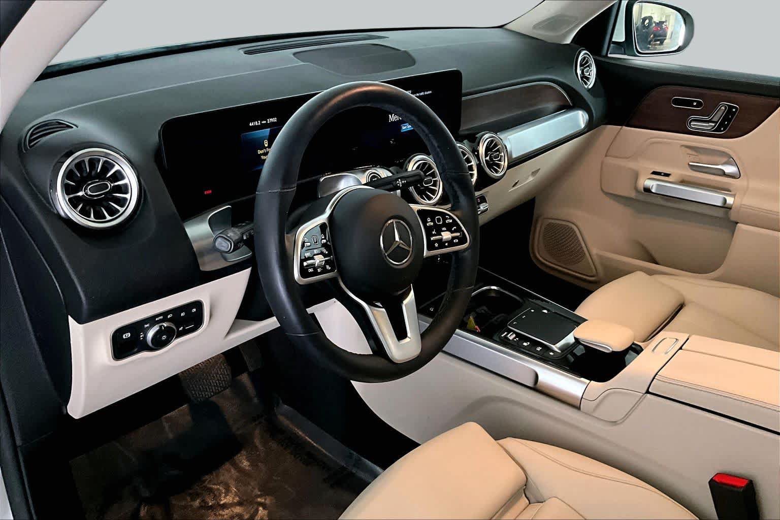 Certified 2023 Mercedes-Benz GLB 250 4MATIC image 18