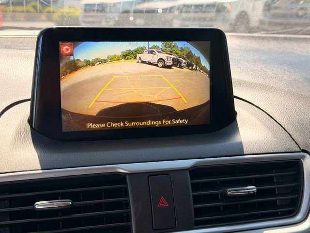 Used 2017 MAZDA MAZDA3 Touring image 3