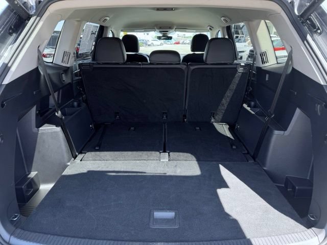 Used 2025 Volkswagen Atlas SE AWD/4WD image 10