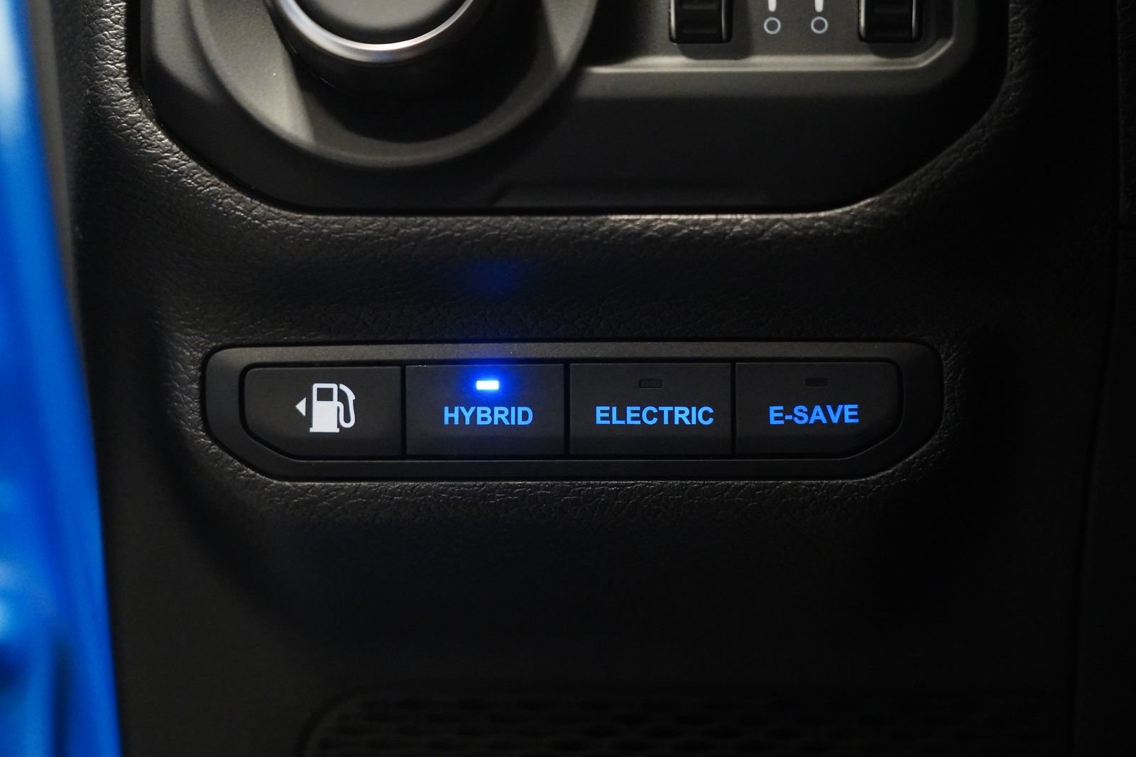 Used 2022 Jeep Wrangler Unlimited Sahara w/ Cold Weather Group image 29