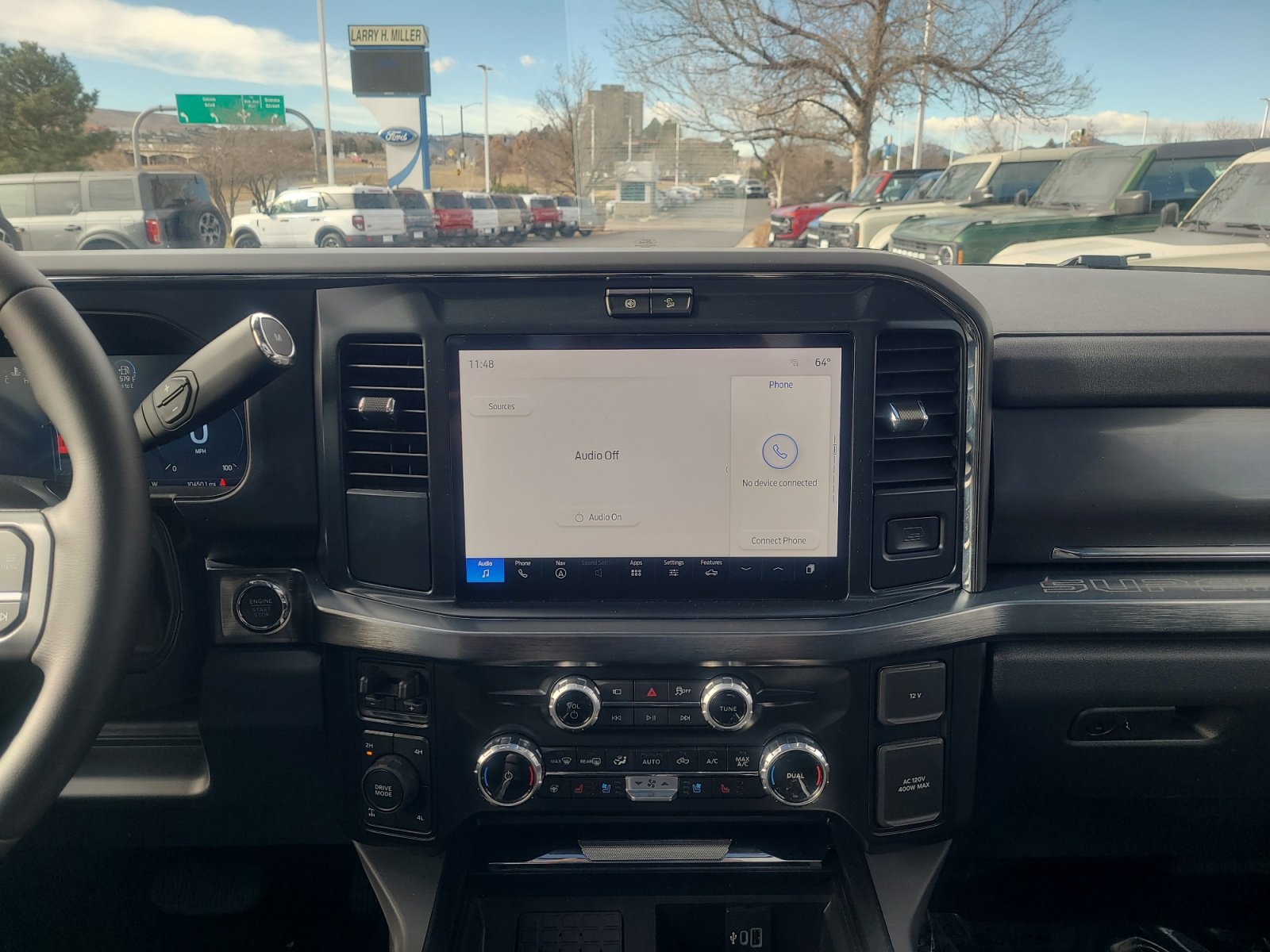 Certified 2025 Ford F350 Lariat w/ Black Appearance Package image 13