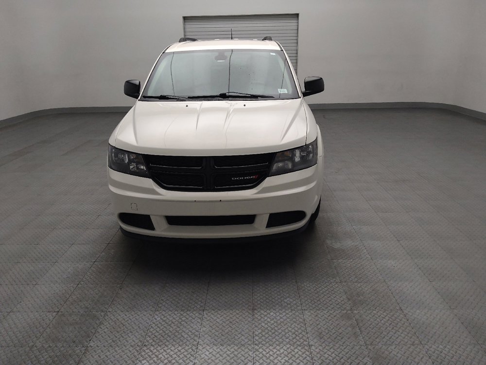Used 2020 Dodge Journey SE w/ SE Popular Equipment Group FWD image 14