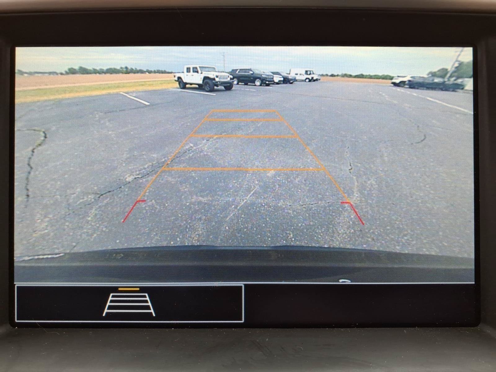 Used 2023 GMC Acadia SLE w/ Driver Convenience Package AWD/4WD image 9