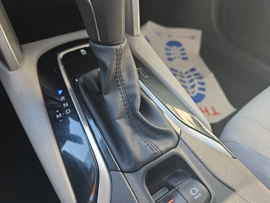 Used 2022 Toyota Corolla Cross LE image 24