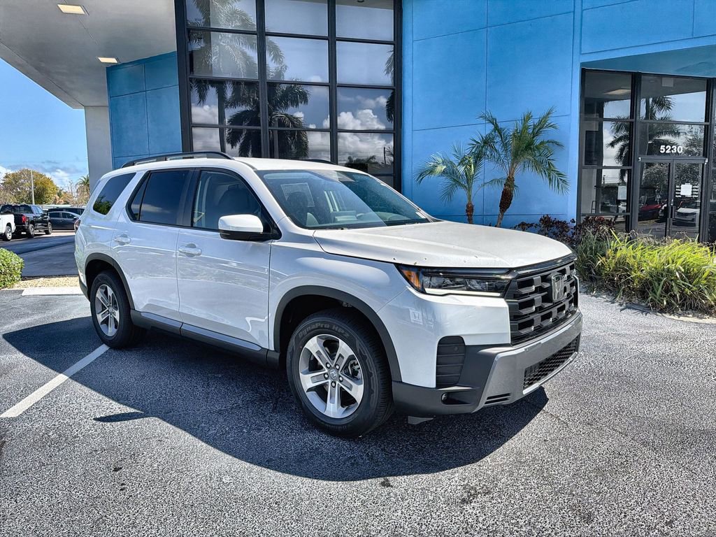New 2026 Honda Pilot Black Edition image 2