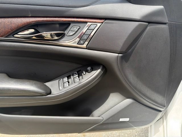 Used 2018 Cadillac CTS Luxury w/ V-Sport Package RWD image 12