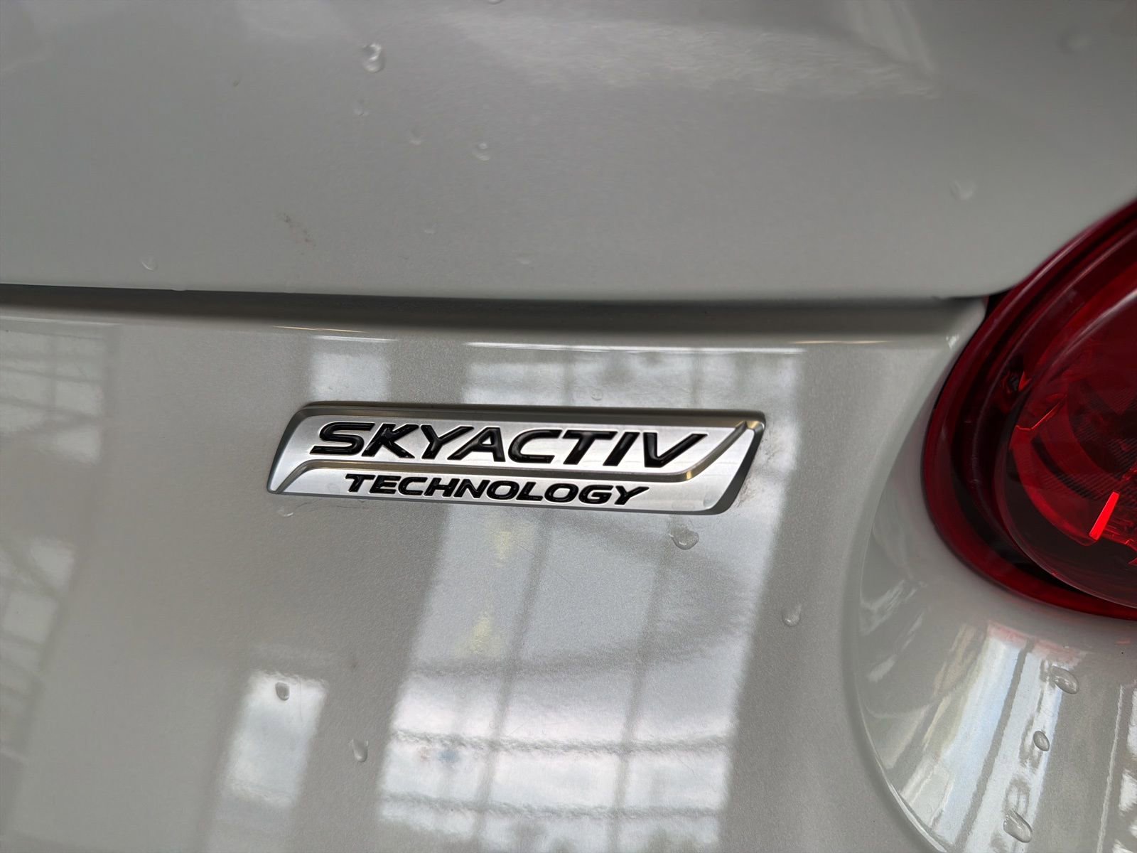 Used 2016 MAZDA MX-5 Miata Club RWD image 7