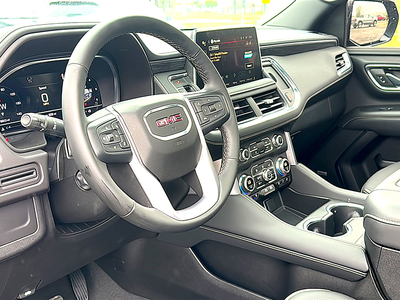 Used 2023 GMC Yukon XL SLT w/ SLT Premium Package AWD/4WD image 12