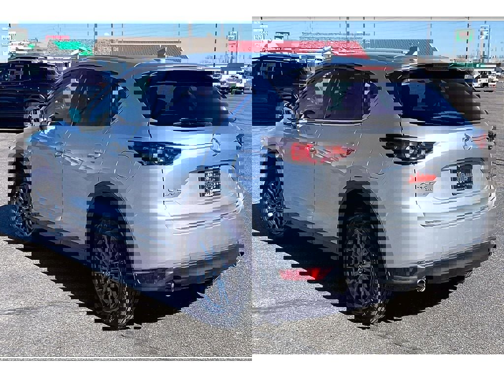 Used 2021 MAZDA CX-5 Touring image 13