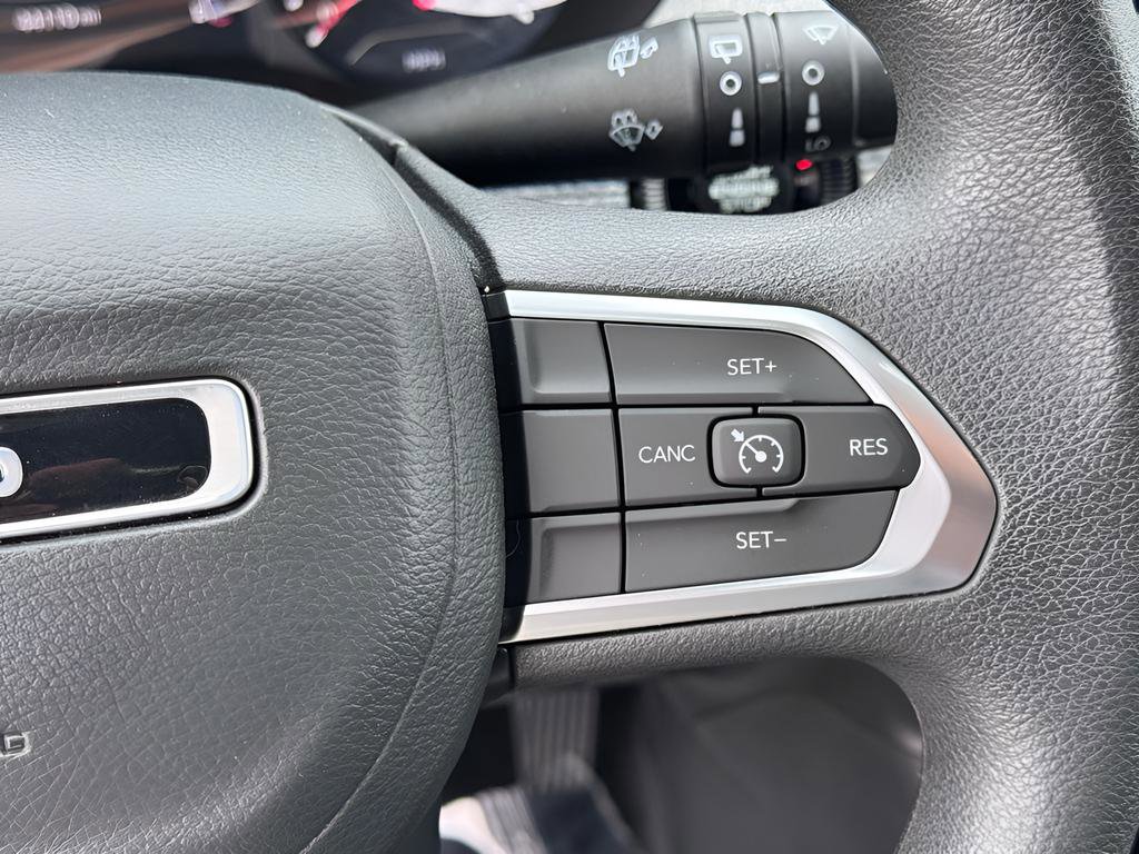 Used 2023 Jeep Compass Sport AWD/4WD image 13