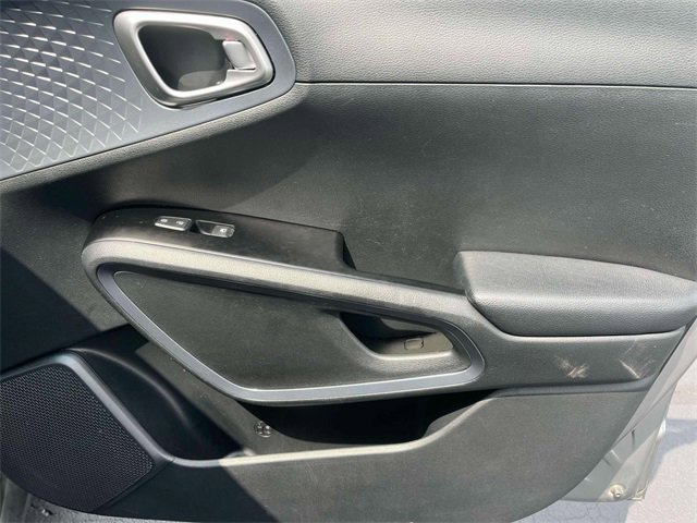 Used 2023 Kia Soul EX image 22