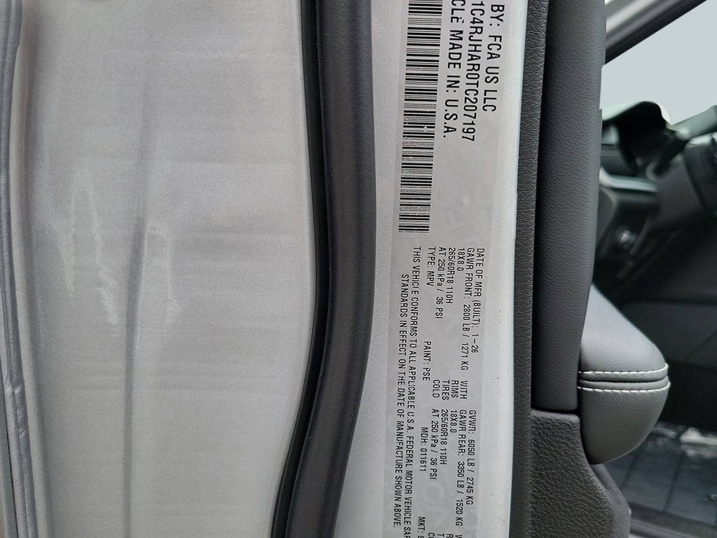 New 2026 Jeep Grand Cherokee Altitude AWD/4WD image 25