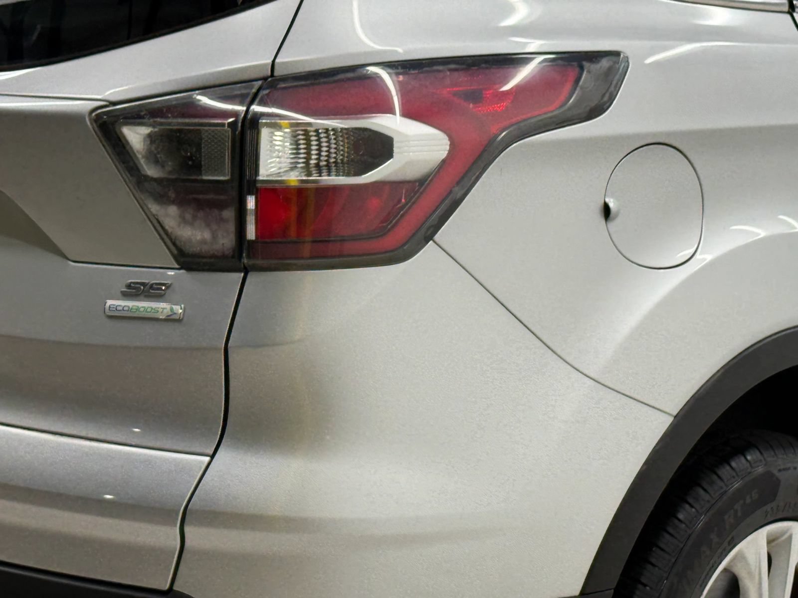 Used 2017 Ford Escape SE FWD image 10