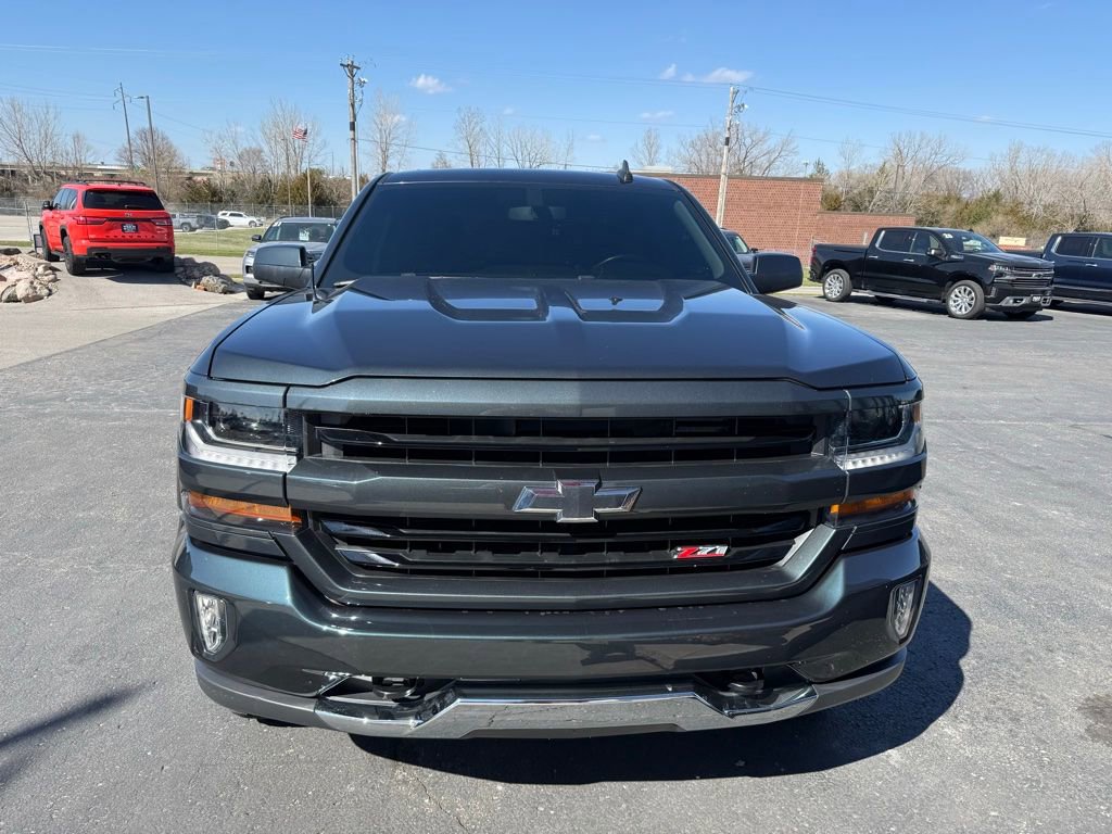 Used 2019 Chevrolet Silverado 1500 LT w/ All Star Edition image 3
