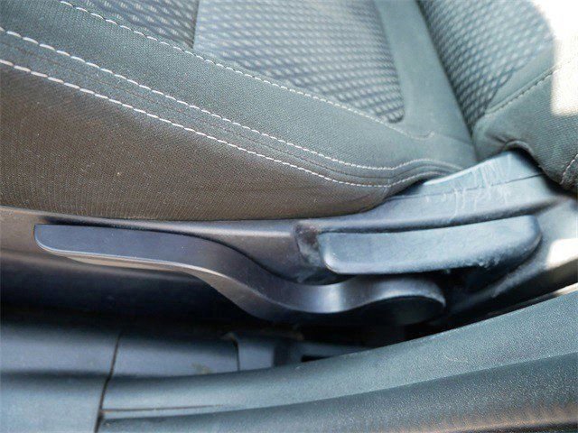 Used 2018 Mitsubishi Outlander SE image 17