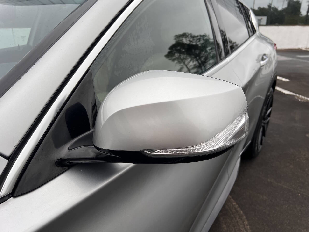 Used 2018 INFINITI QX30 Premium w/ Navigation Package image 11