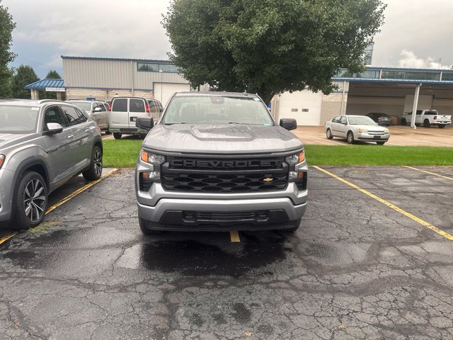 Used 2023 Chevrolet Silverado 1500 Custom AWD/4WD image 2