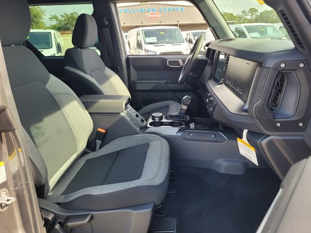New 2025 Ford Bronco 4-Door image 19