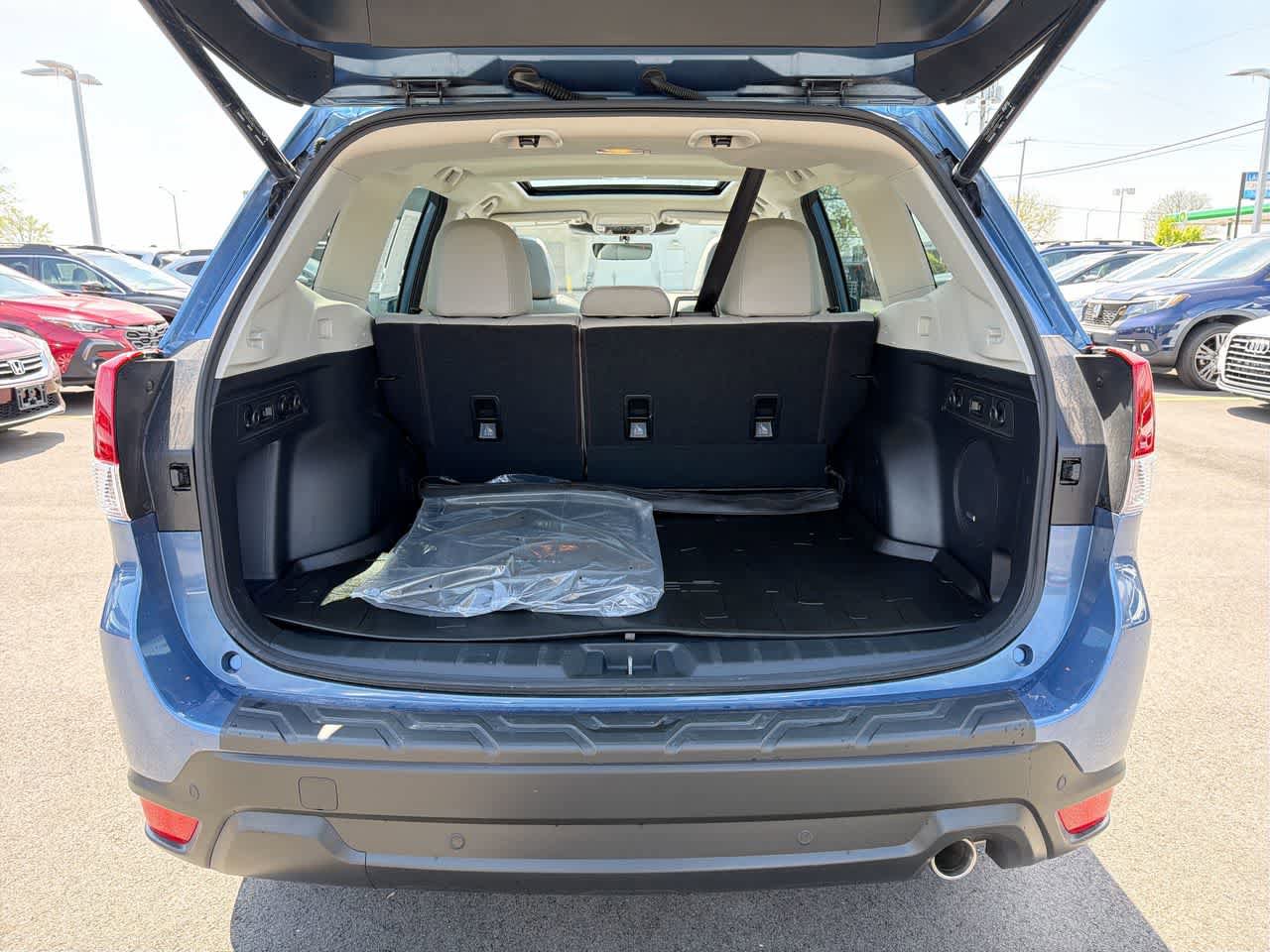 Certified 2023 Subaru Forester Limited AWD/4WD image 38