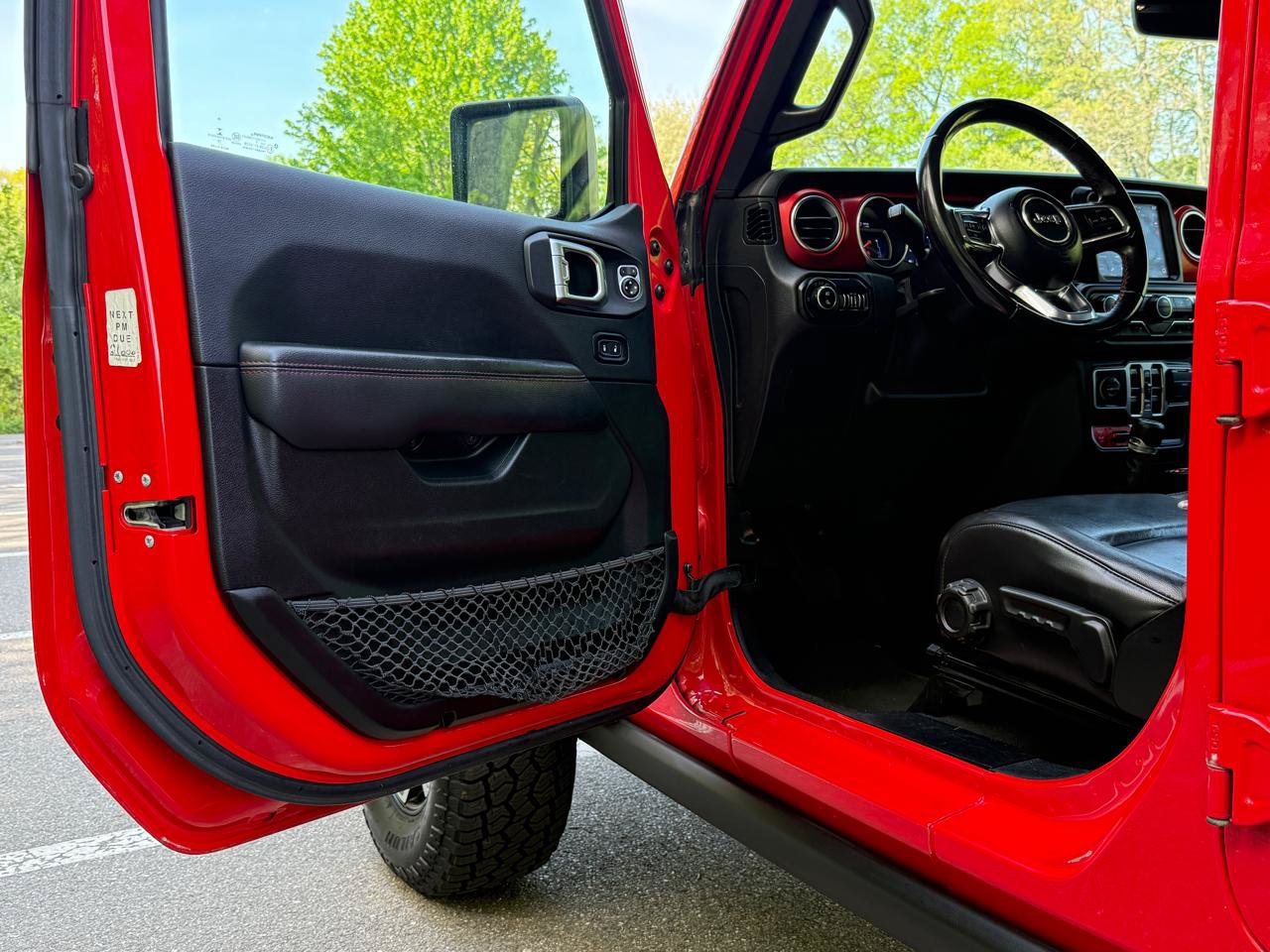 Used 2020 Jeep Gladiator Rubicon AWD/4WD image 12