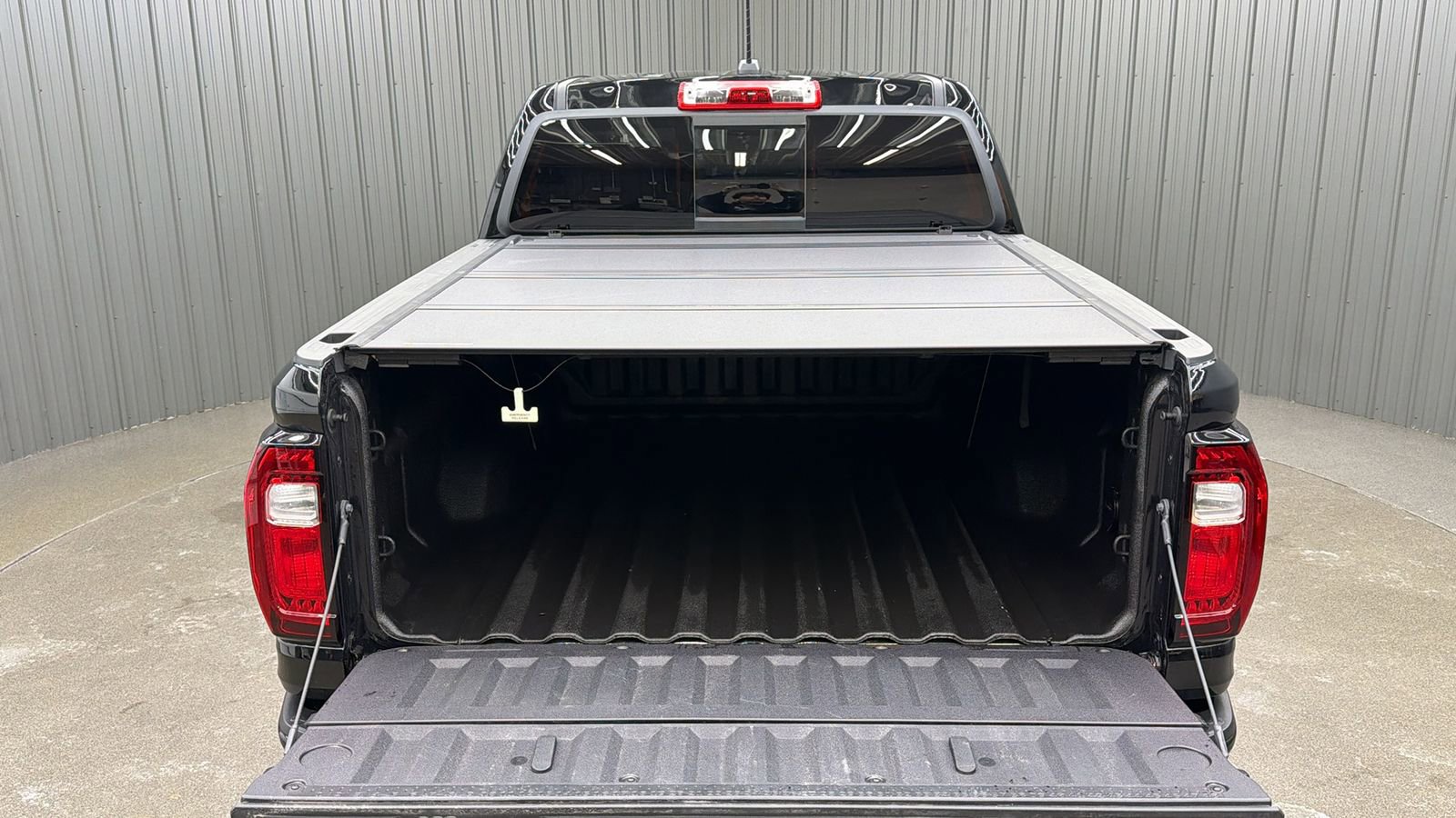 Used 2025 GMC Canyon AT4 w/ AT4X Package image 13