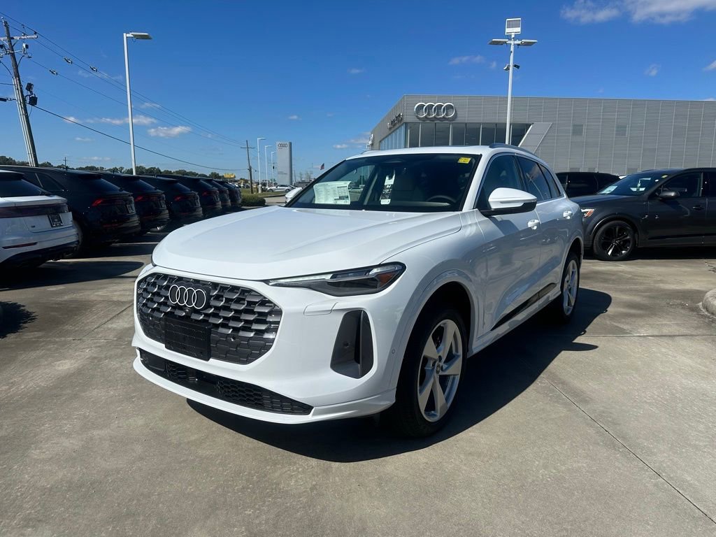 New 2025 Audi Q5 Premium Plus