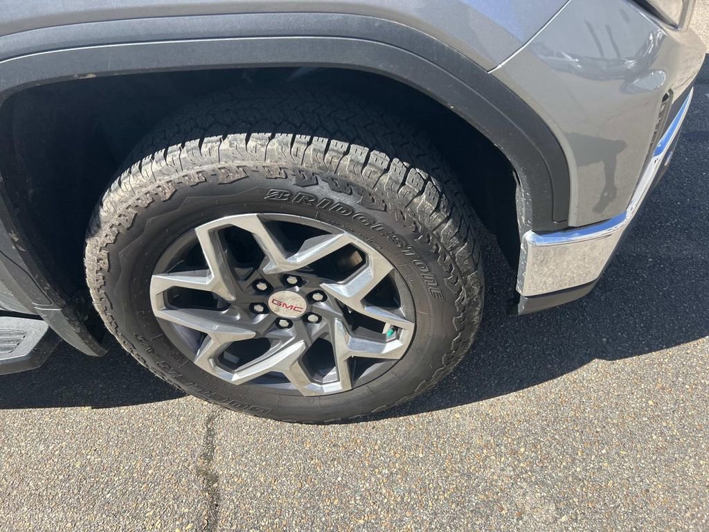 Used 2025 GMC Sierra 1500 SLT w/ SLT Premium Plus Package image 12