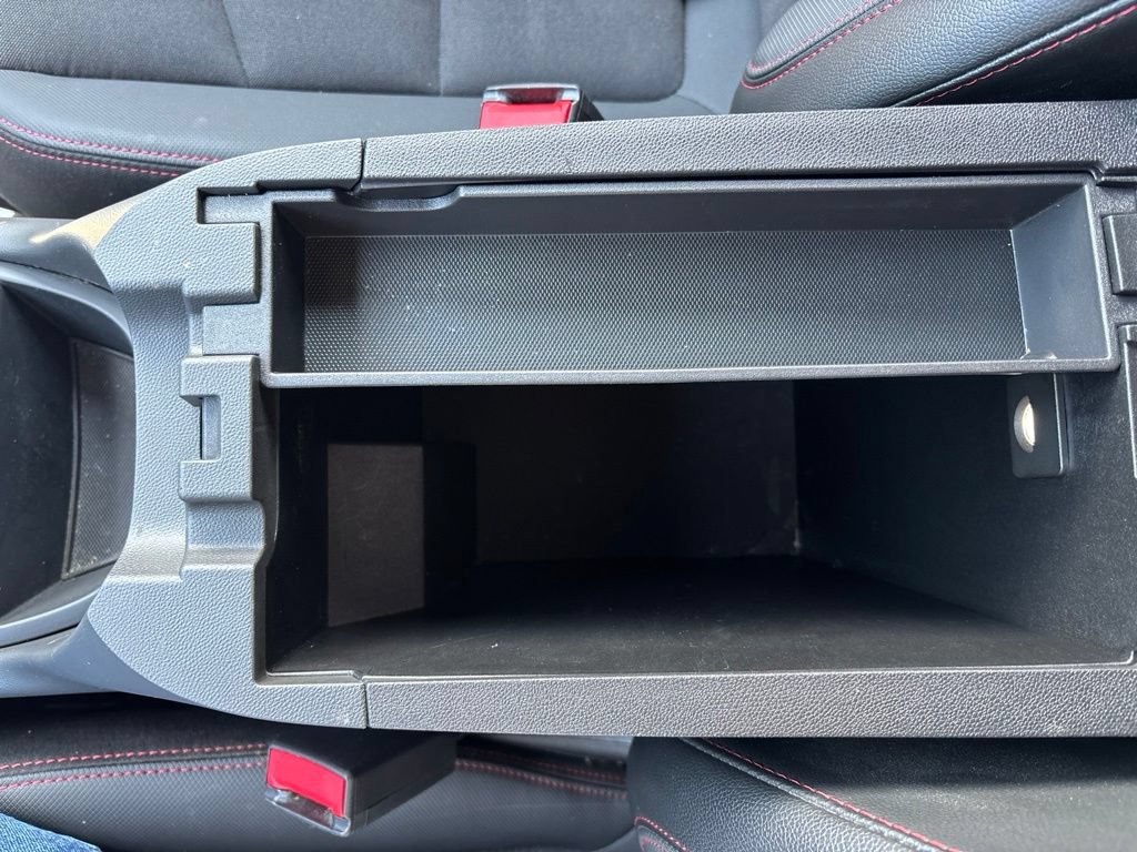 Used 2023 Chevrolet Equinox RS w/ LPO, Floor Liner Package FWD image 18
