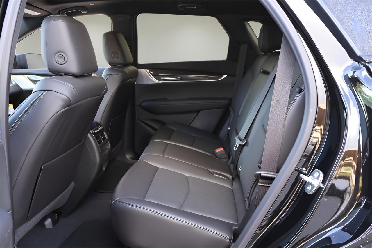 New 2025 Cadillac XT5 Sportv image 13