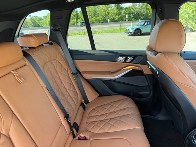 Used 2024 BMW X5 xDrive40i w/ Premium Package AWD/4WD image 20