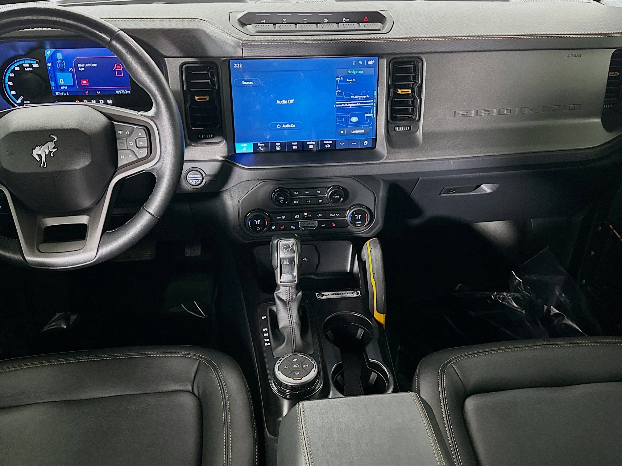 Used 2024 Ford Bronco Badlands image 27