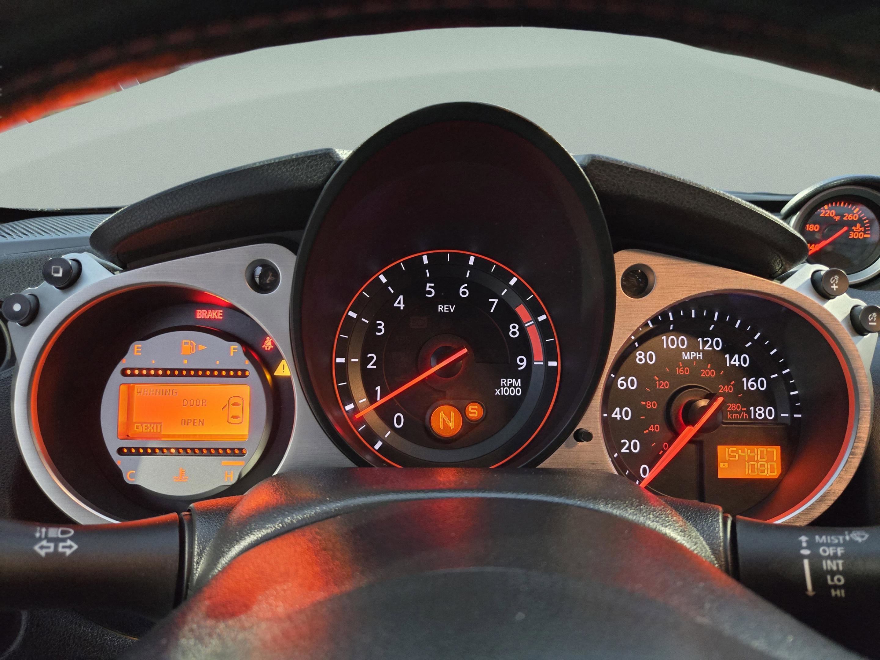 Used 2010 Nissan 370Z Touring w/ Sport Pkg RWD image 15