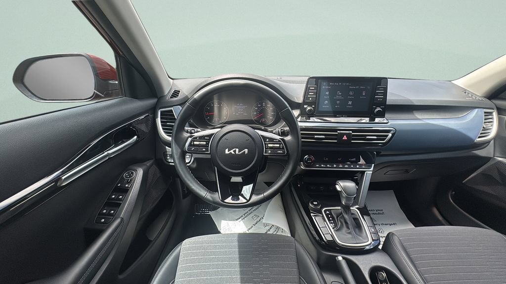 Used 2023 Kia Seltos S FWD image 12