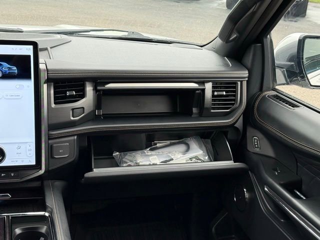 Used 2024 Ford Expedition Max Platinum AWD/4WD image 36