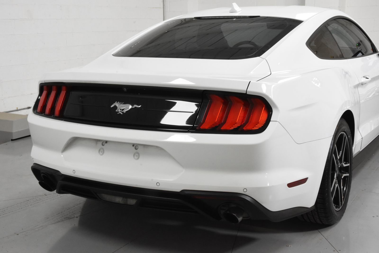 Used 2021 Ford Mustang Coupe w/ Equipment Group 101A RWD image 3