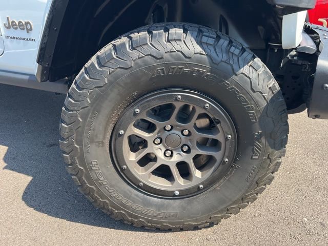 Used 2023 Jeep Wrangler Unlimited Rubicon 392 w/ Xtreme Recon 35" Tire Package AWD/4WD image 41