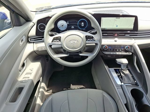 Certified 2024 Hyundai Elantra SEL FWD image 11