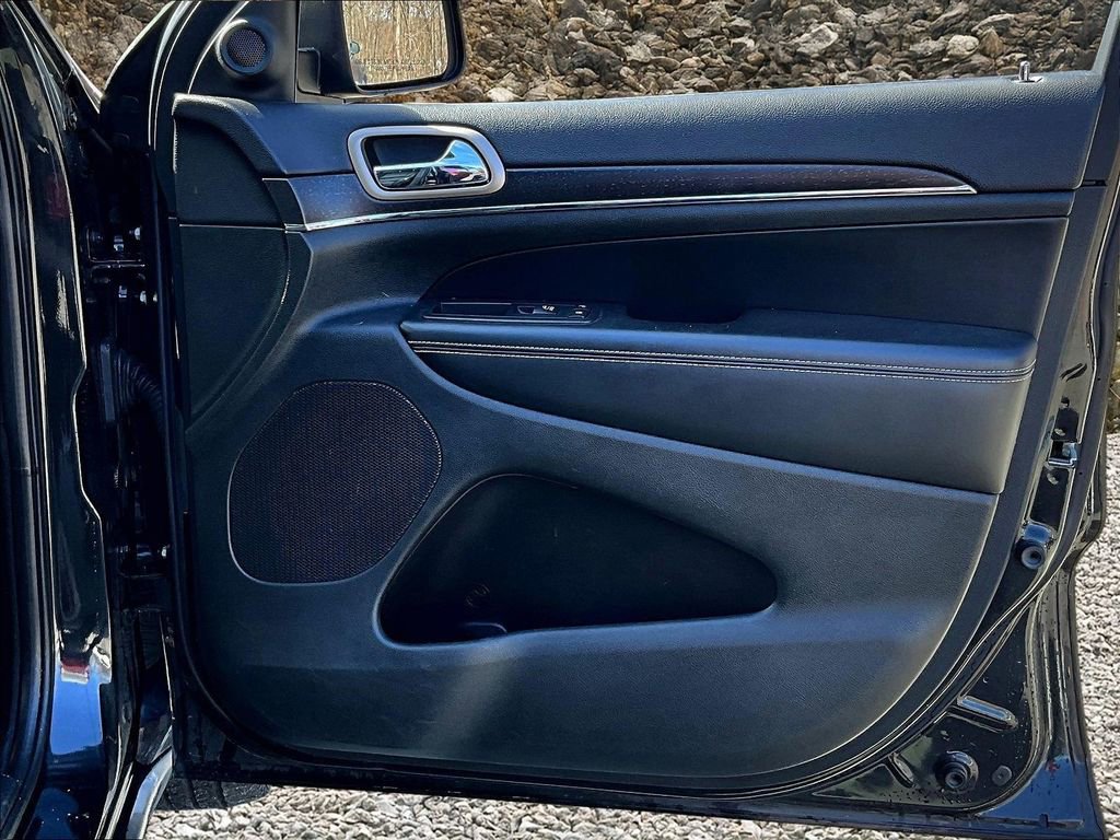 Used 2015 Jeep Grand Cherokee Limited image 21