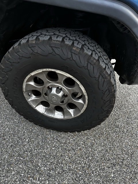 Used 2013 Toyota FJ Cruiser 4WD image 10