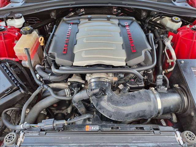 Used 2018 Chevrolet Camaro SS RWD image 21