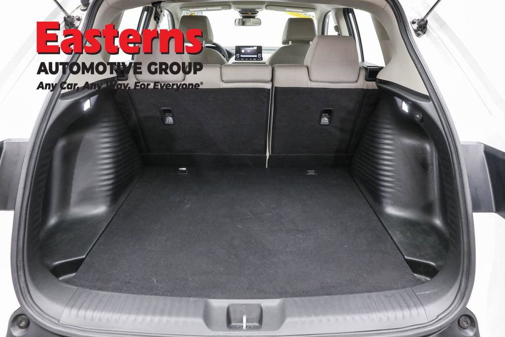 Used 2023 Honda HR-V LX image 9