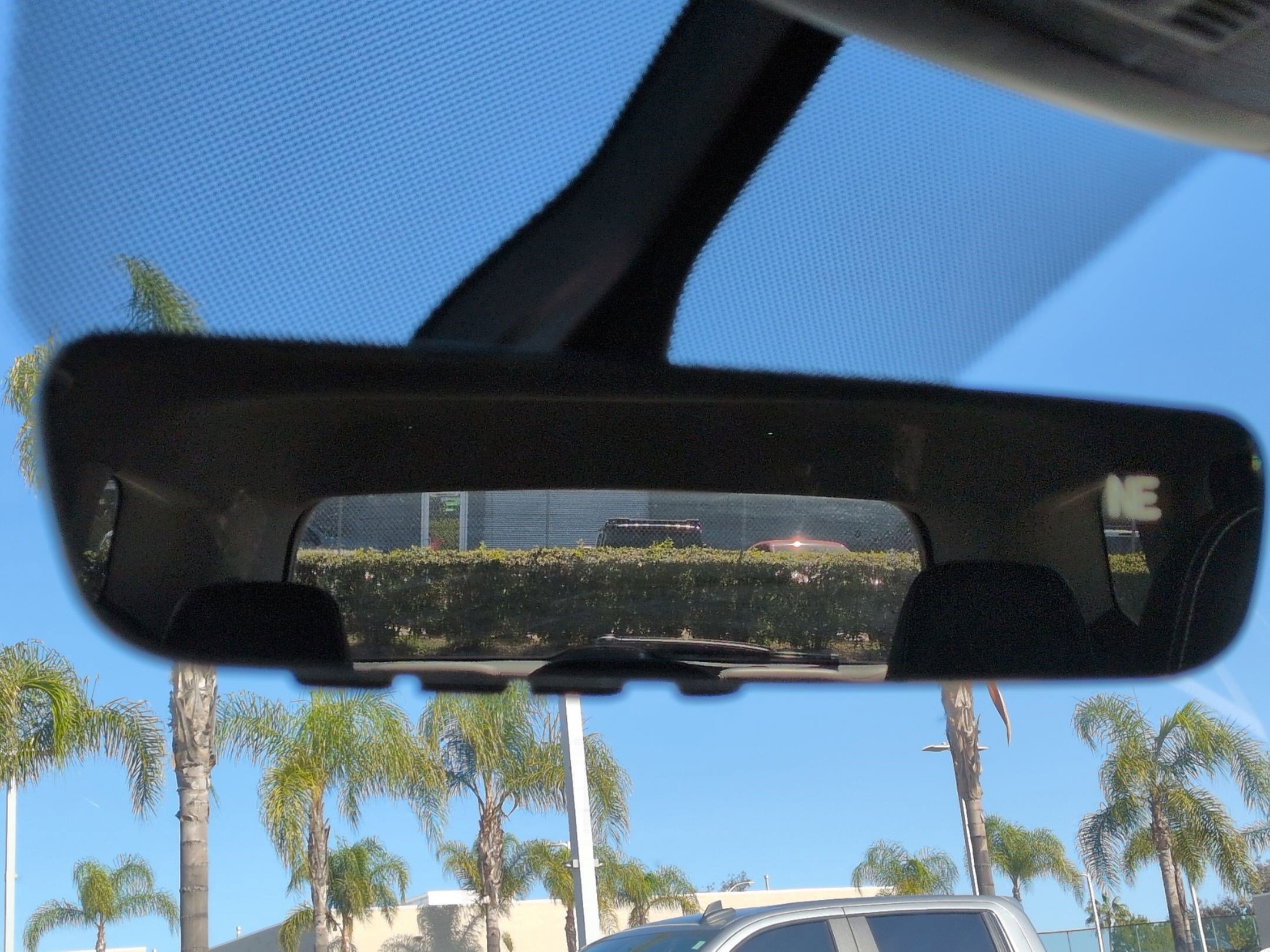 Used 2023 Volkswagen Atlas SE w/ Panoramic Sunroof Package image 25