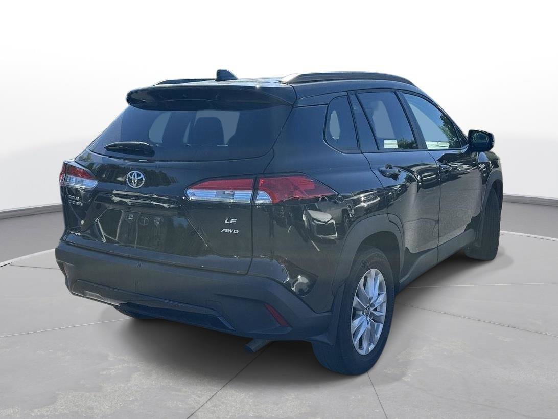 Certified 2024 Toyota Corolla Cross LE w/ Moonroof Package AWD/4WD image 6