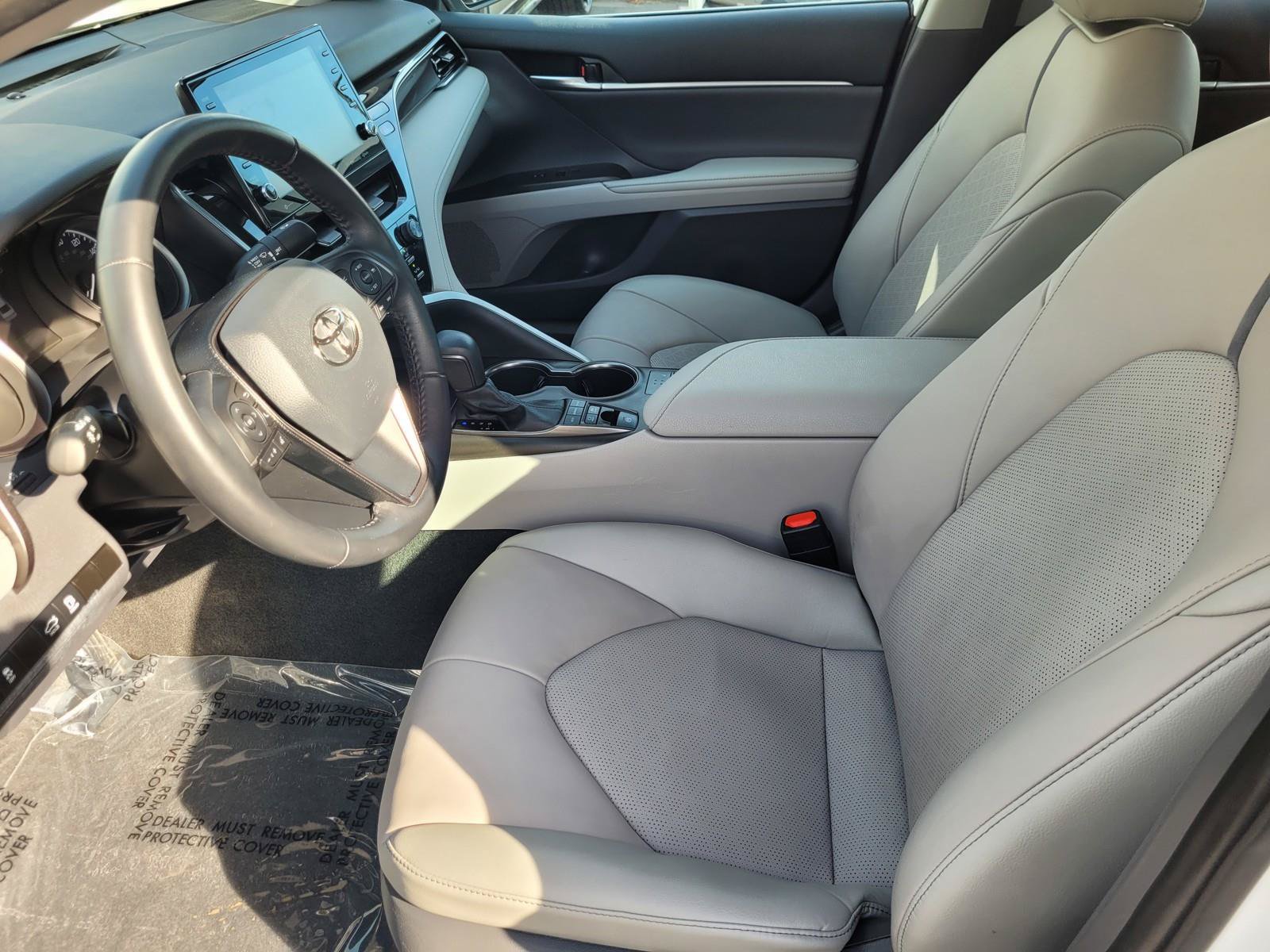 Used 2021 Toyota Camry XSE FWD image 17