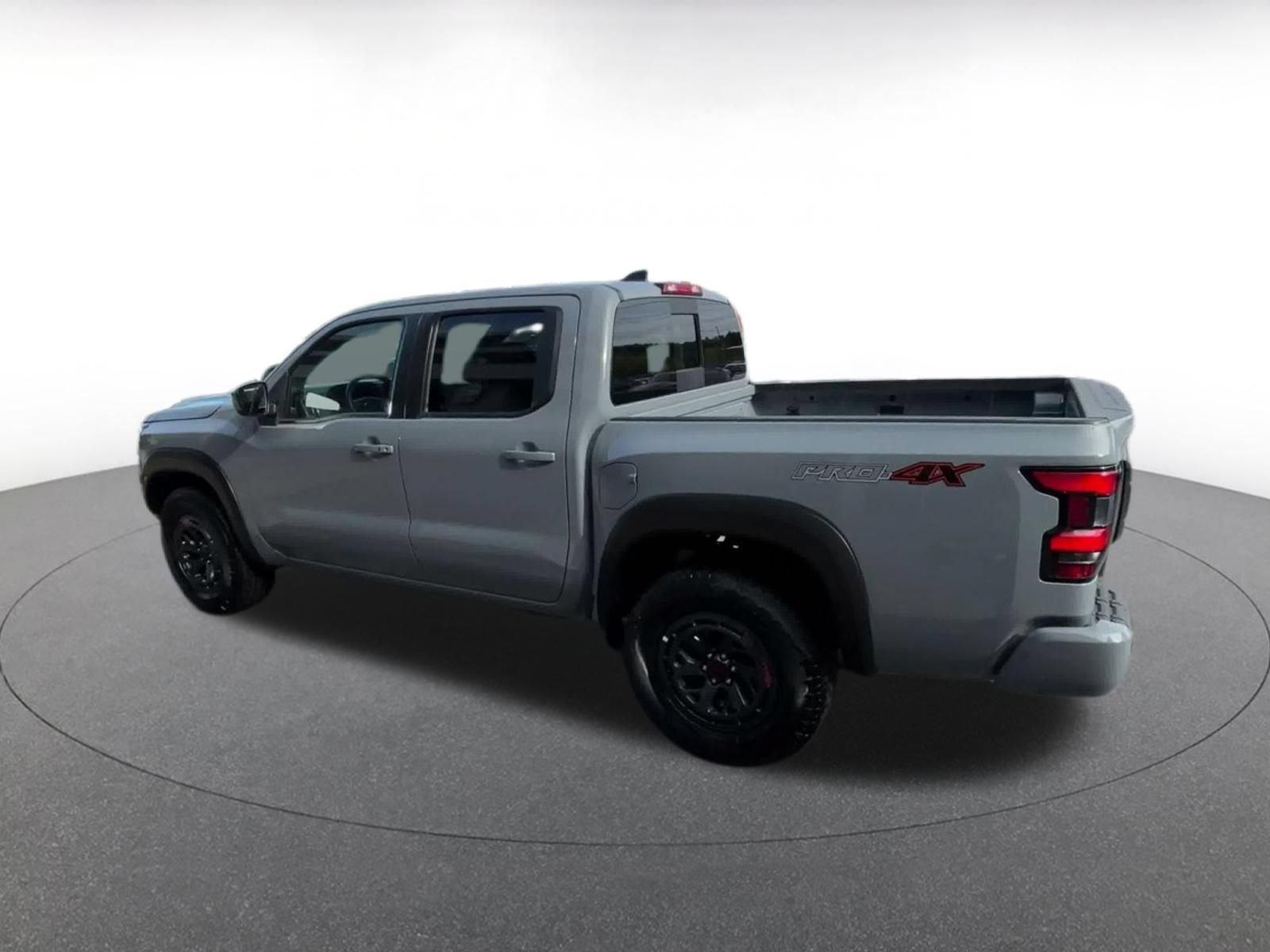 Used 2026 Nissan Frontier PRO-4X AWD/4WD image 9