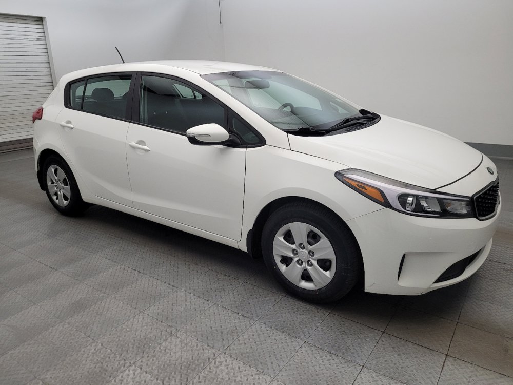 Used 2017 Kia Forte LX FWD image 11