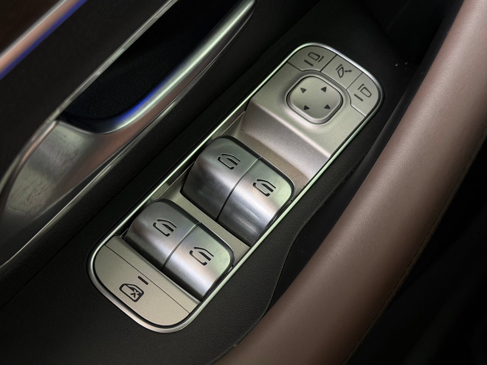 Certified 2022 Mercedes-Benz GLE 53 AMG 4MATIC image 24